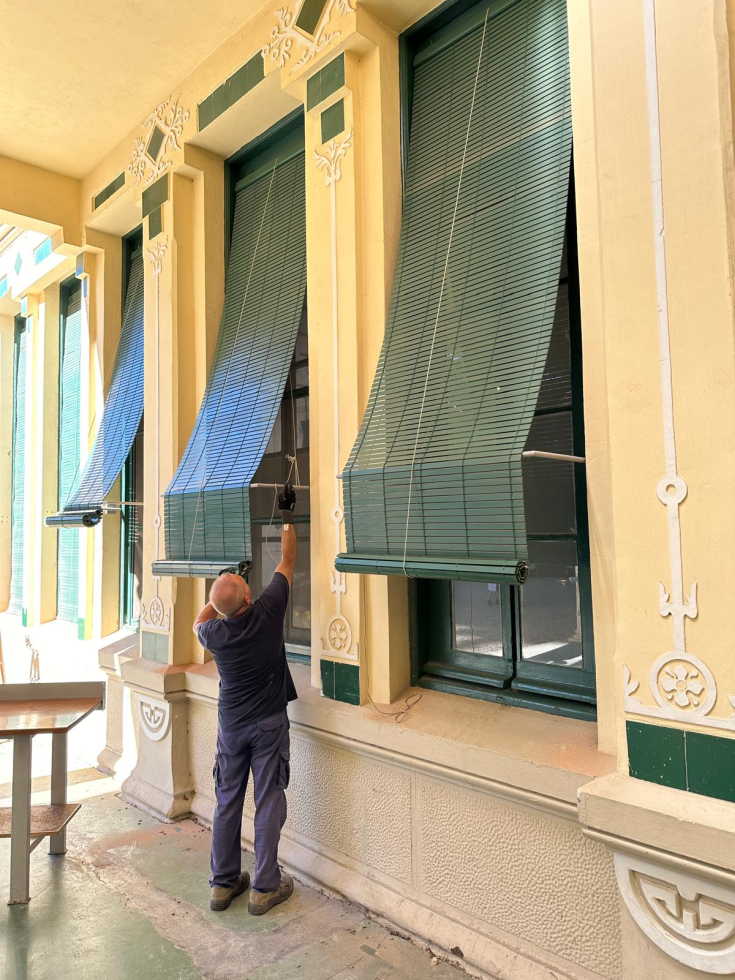 Implantación de mejoras climáticas en escuela modernista