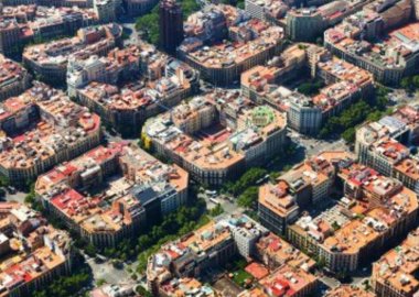 Barcelona anuncia cinco supermanzanas en L'Eixample, Les Corts, Gràcia y Horta para el 2018
