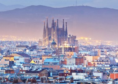 La falta de oferta en el centro de Barcelona encarece el precio de la vivienda en su área metropolitana