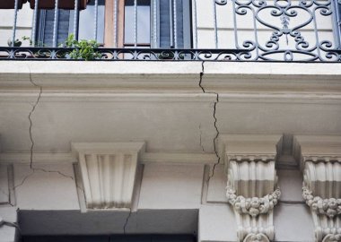 La edificación no remonta por falta de rehabilitación